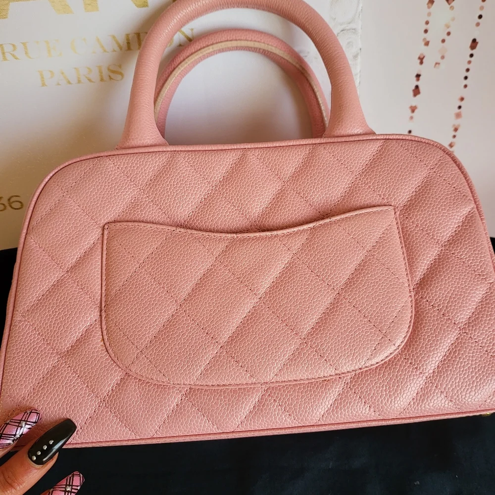 ♡ CHANEL Matelasse Pink Caviar Skin Women Handbag ♡ - Picture 8 of 9